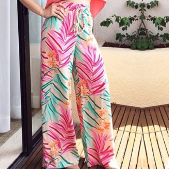 Floral,tropical wide,flare leg pants, multi colored, X-Small - Picture 2 of 10